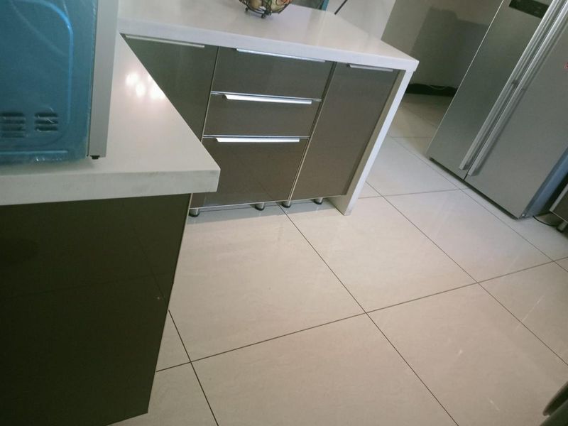 Ground Floor,3 Bed,2 Bath Apartment To Rent in Fourways, Sandton - Photo 5