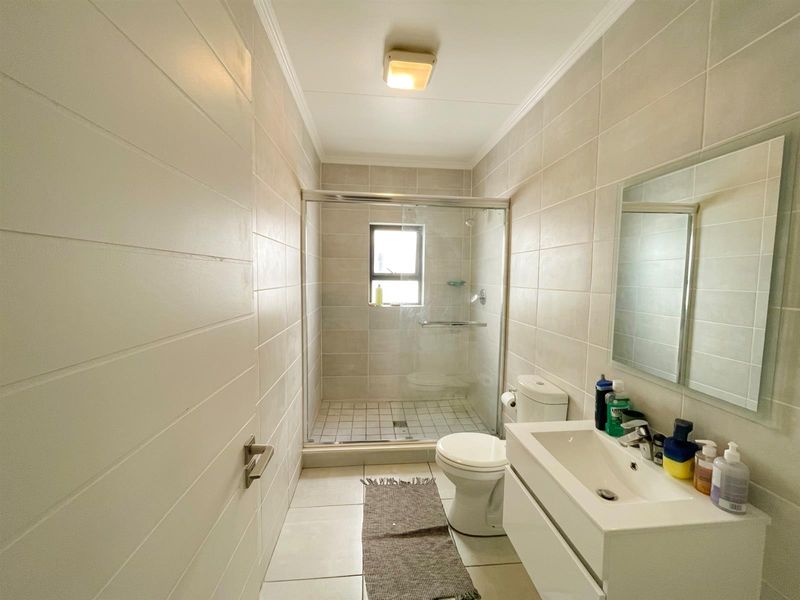 1 Bedroom Apartment For Sale in Kyalami - Neogotiable!!! - Photo 9