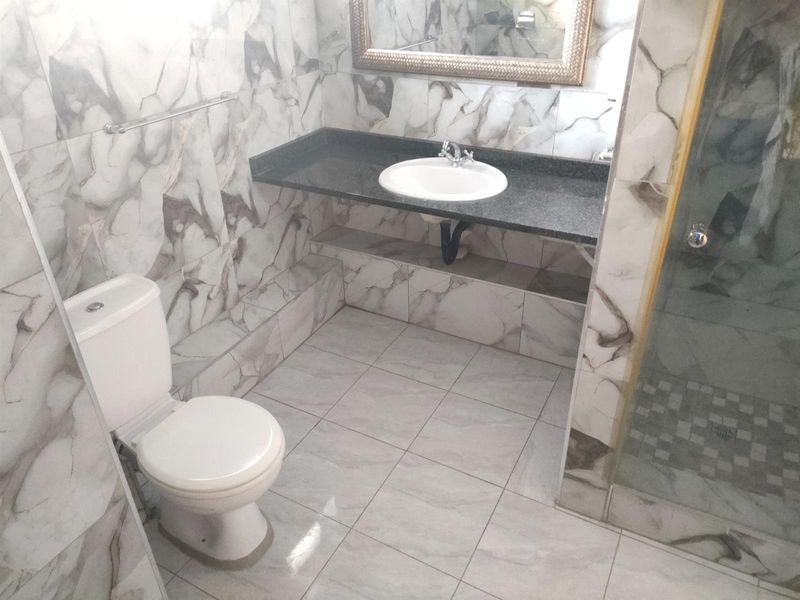 Apartment To Rent in Morningside, Durban, KwaZulu Natal - Photo 6