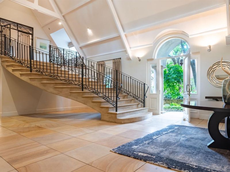 A Grand Bryanston Residence with Botanical Garden-Like Living on 10,538m2 - Photo 2