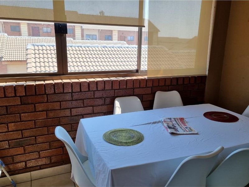 3 Bedroom,2 bath apartment for rent in Sagewood - Photo 6