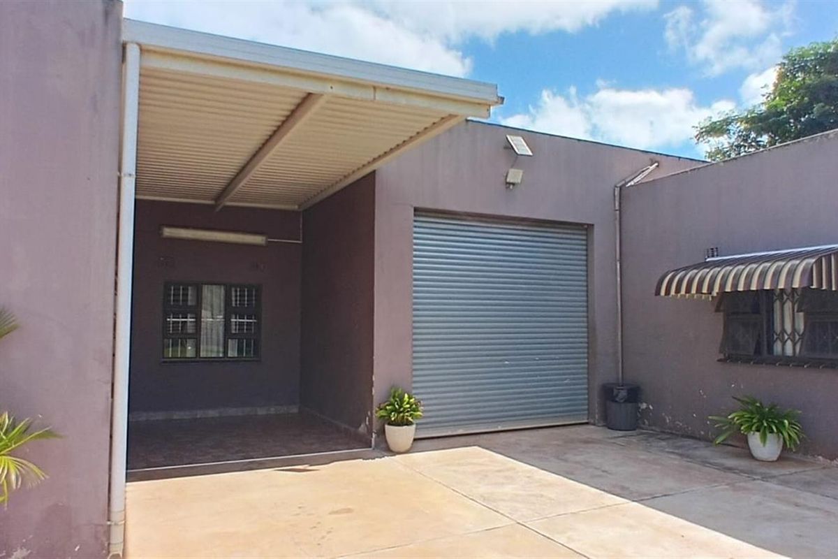 House For Sale in Madlanghala, Esikhawini, KwaZulu Natal - Photo 4