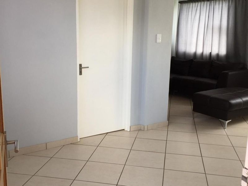 Affordable 2-Bedroom Apartment, Highland Estate Madadeni, Newcastle, KwaZulu Natal - Photo 5