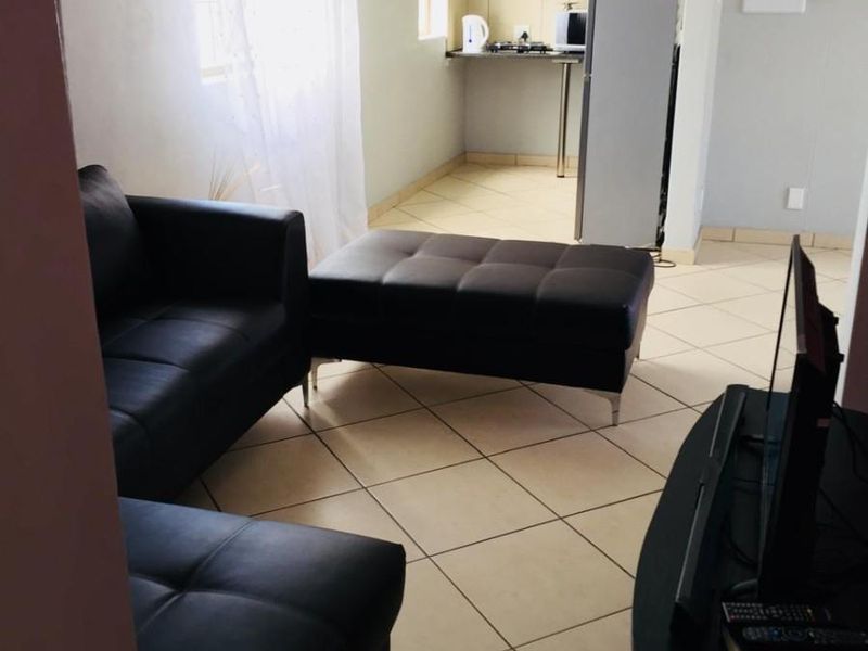 Affordable 2-Bedroom Apartment, Highland Estate Madadeni, Newcastle, KwaZulu Natal - Photo 2