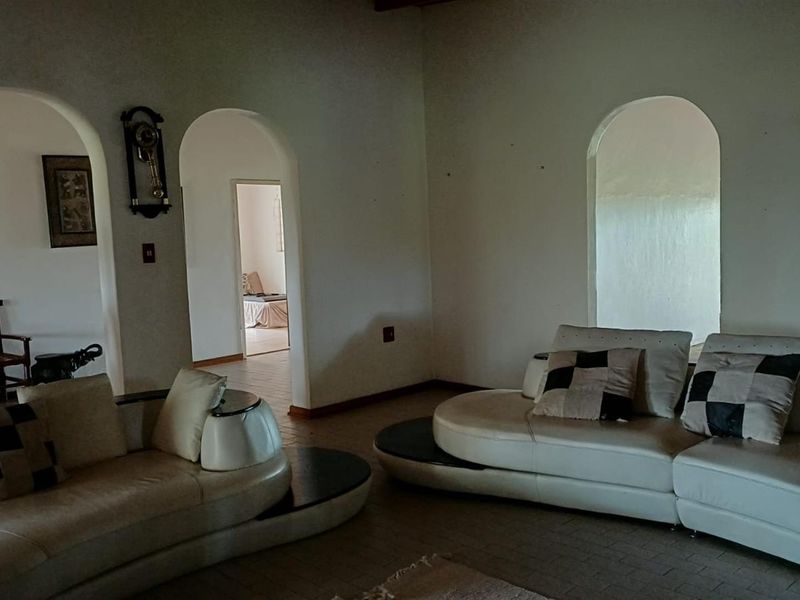 Expansive 138ha Farm with Multiple Houses and Renovation Opportunity - Photo 8