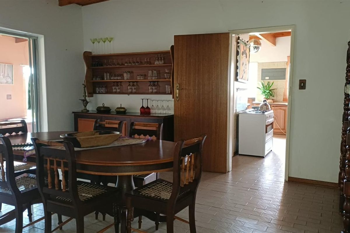 Expansive 138ha Farm with Multiple Houses and Renovation Opportunity - Photo 5