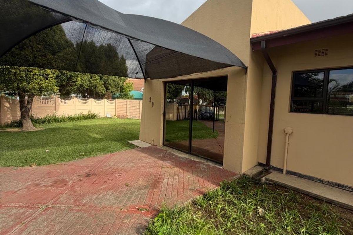 House To Rent in Huttenheights, Newcastle, KwaZulu Natal - Photo 4