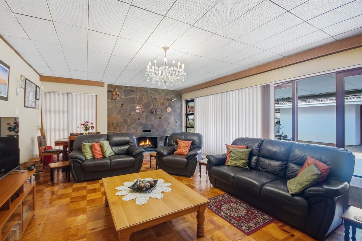 Stunning Home FOR SALE in HEATHFIELD - R3 795 000-00 (neg.) - Photo 5