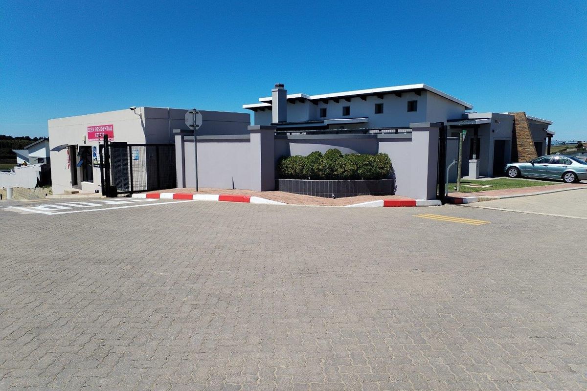 Modern 3-Bedroom Home in Prime George Location - Photo 3