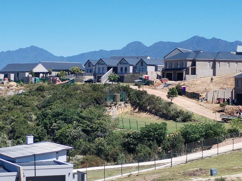 Modern 3-Bedroom Home in Prime George Location - Photo 7