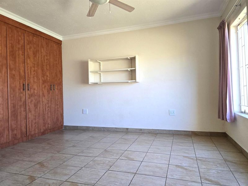 2 Bed / 2 Bath Retirement - Photo 9