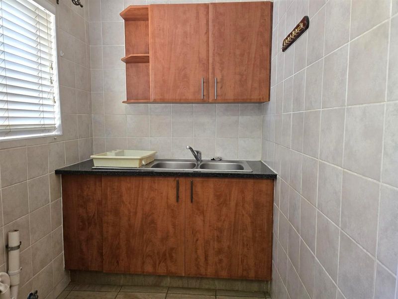 2 Bed / 2 Bath Retirement - Photo 5