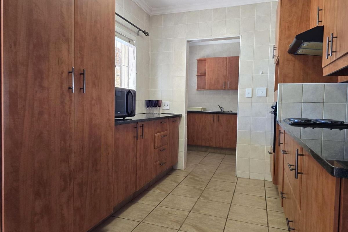 2 Bed / 2 Bath Retirement - Photo 4