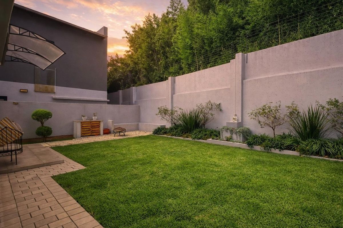 Modern Elegance: A 3-Bedroom Sanctuary Designed for Refined Living - Photo 4