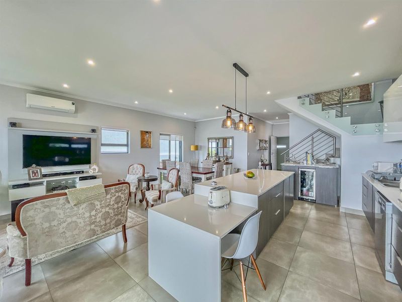 Modern Elegance: A 3-Bedroom Sanctuary Designed for Refined Living - Photo 8