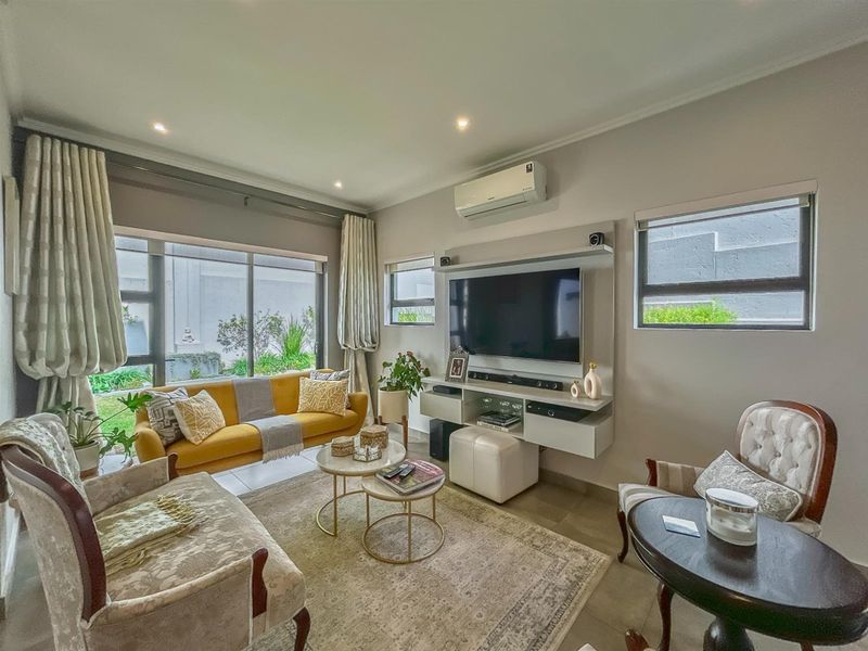 Modern Elegance: A 3-Bedroom Sanctuary Designed for Refined Living - Photo 10