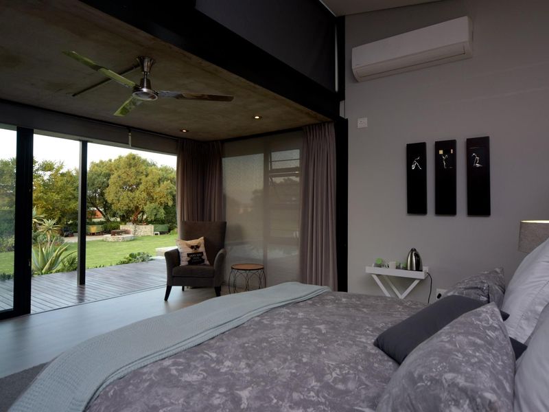 Architectural Masterpiece with Cottage, Dam and Resort-Style Entertaining in Chartwell - Photo 10