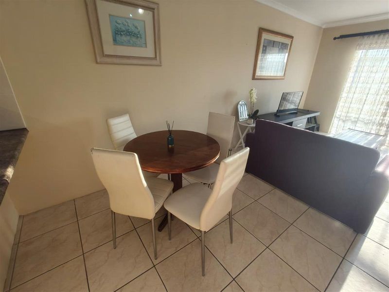 Stunning 2 bedroom unit for long term rent - Photo 7