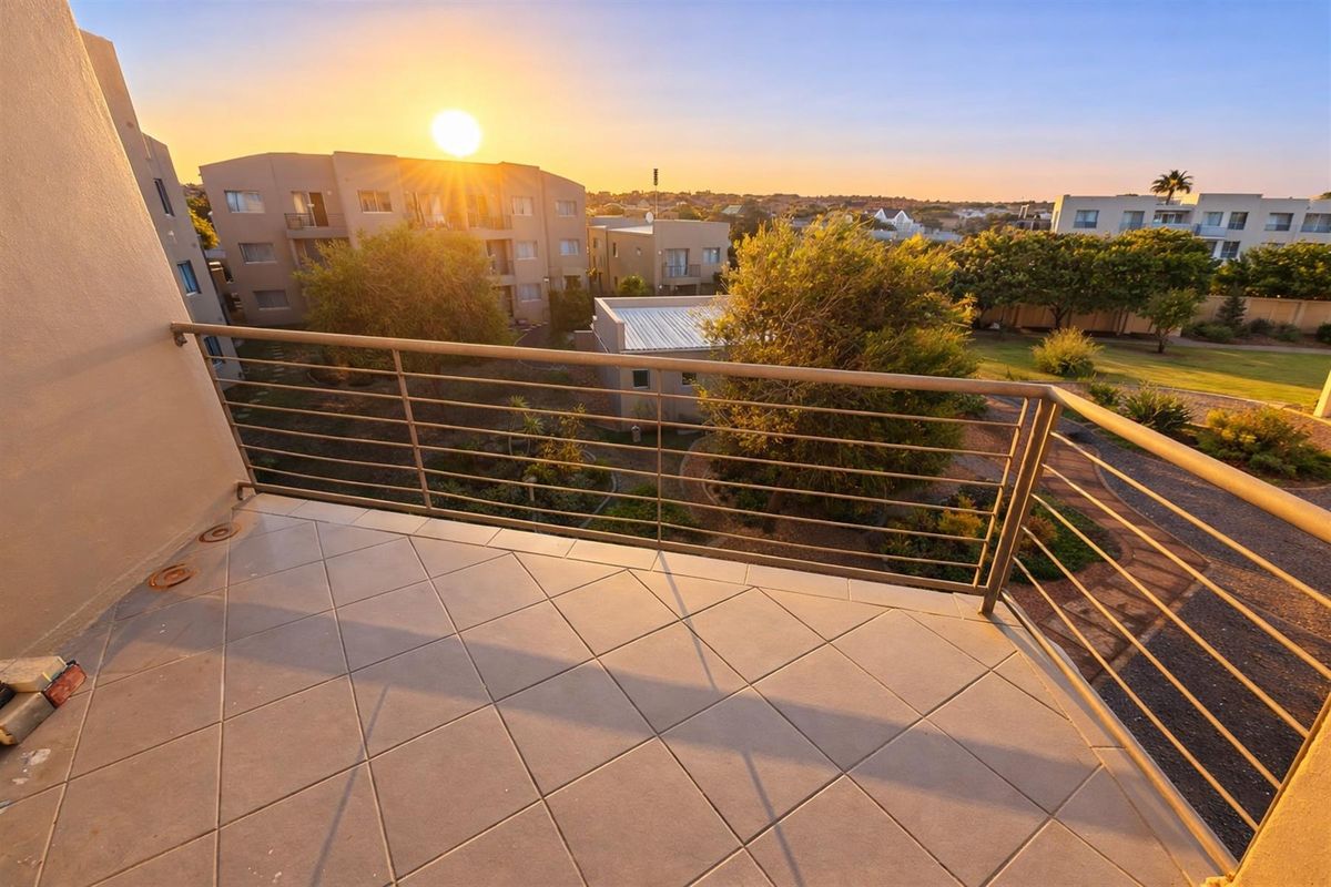 Stunning 2 bedroom unit for long term rent - Photo 2