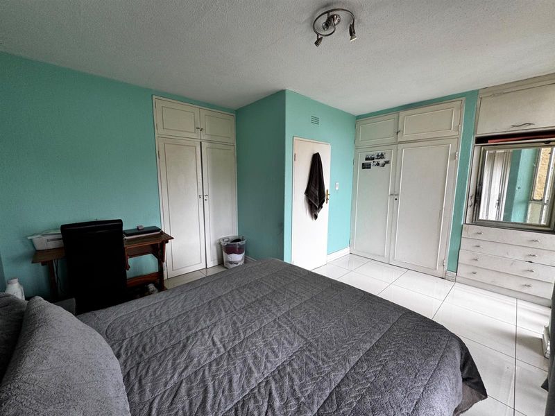 Charming Duplex with Private Garden in Blackheath - Full of Potential - Photo 10