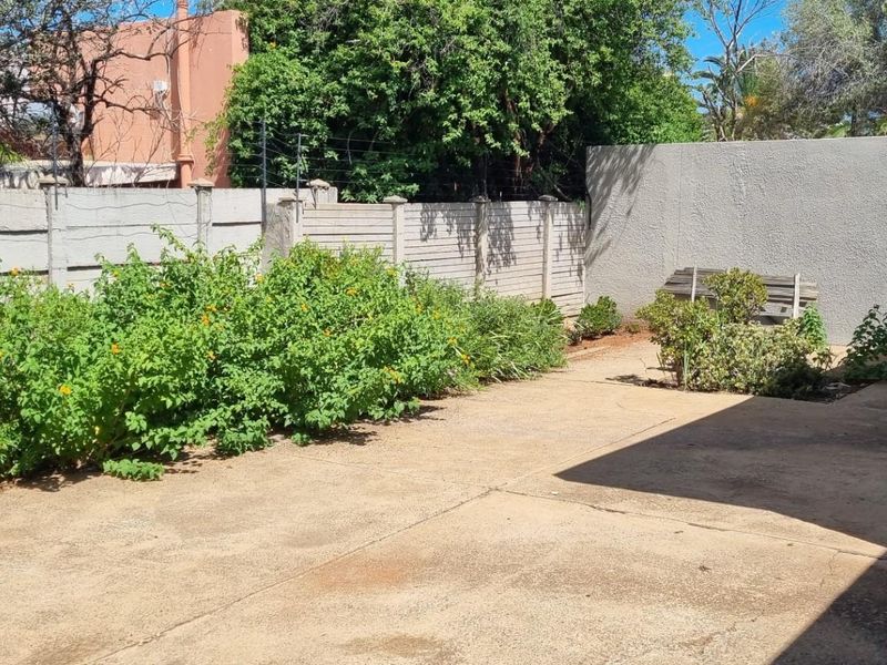 Calling All Investors! Prime Property Near University - Photo 4