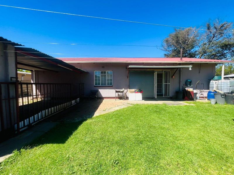 House For Sale in Vanderbijlpark, SE 1 - Photo 10