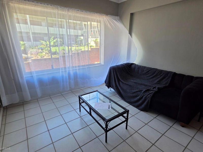 Lovely 2 bedroom 1,5 bathroom Apartment on the beautiful Golden Mile - Photo 9