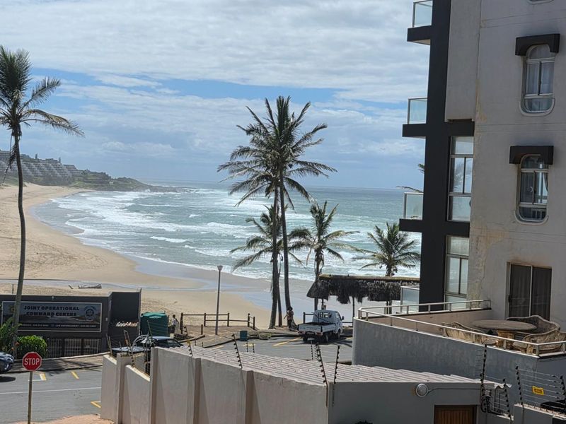 Lovely 2 bedroom 1,5 bathroom Apartment on the beautiful Golden Mile - Photo 3