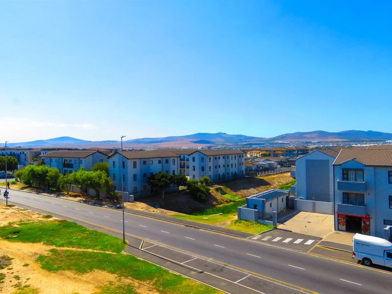 Modern Top-Floor 2-Bedroom Apartment with Balcony - Ideal for Investors and First-Time Buyers - Photo 2