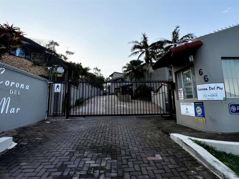 3-Bedroom Coastal Duplex with Sea Views in Uvongo Beach - Photo 2