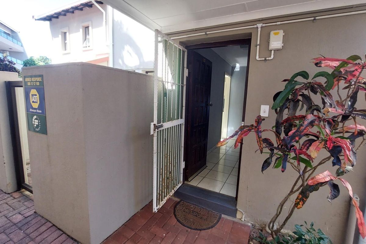 3-Bedroom Coastal Duplex with Sea Views in Uvongo Beach - Photo 3