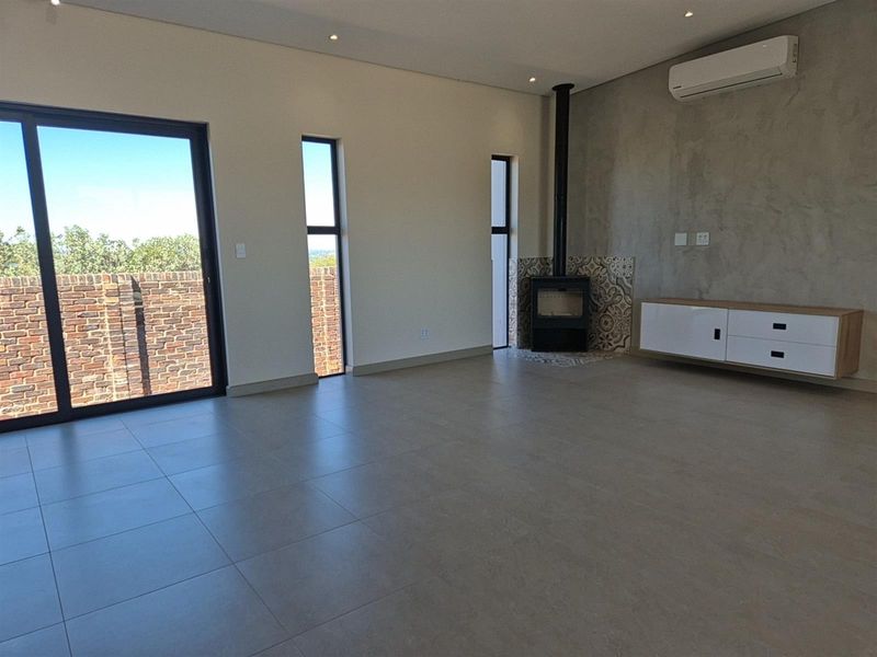 Modern 3-Bedroom Eco Home  For Sale in Helderzicht Eco Estate, Potchefstroom, North West - Photo 7