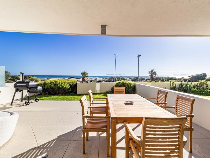 Luxurious, Modern FULLY FURNISHED 2 Bedroom, 2,5 Bathroom Apartment - Beach Road Strand - Photo 3