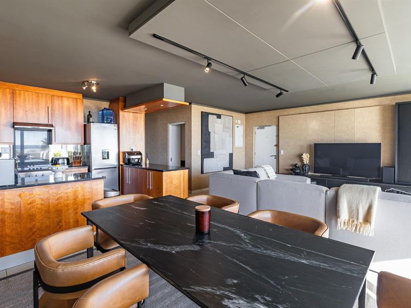 Luxurious, Modern FULLY FURNISHED 2 Bedroom, 2,5 Bathroom Apartment - Beach Road Strand - Photo 9