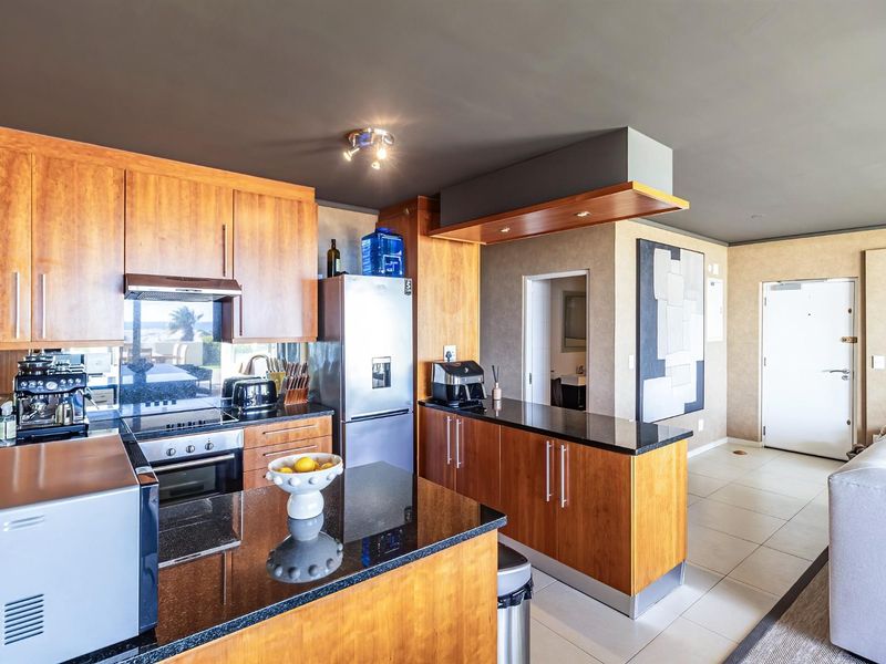 Luxurious, Modern FULLY FURNISHED 2 Bedroom, 2,5 Bathroom Apartment - Beach Road Strand - Photo 6