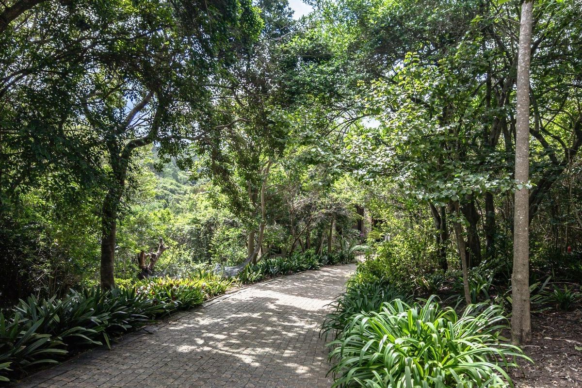 House For Sale in Wilderness Heights, Wilderness - Photo 2