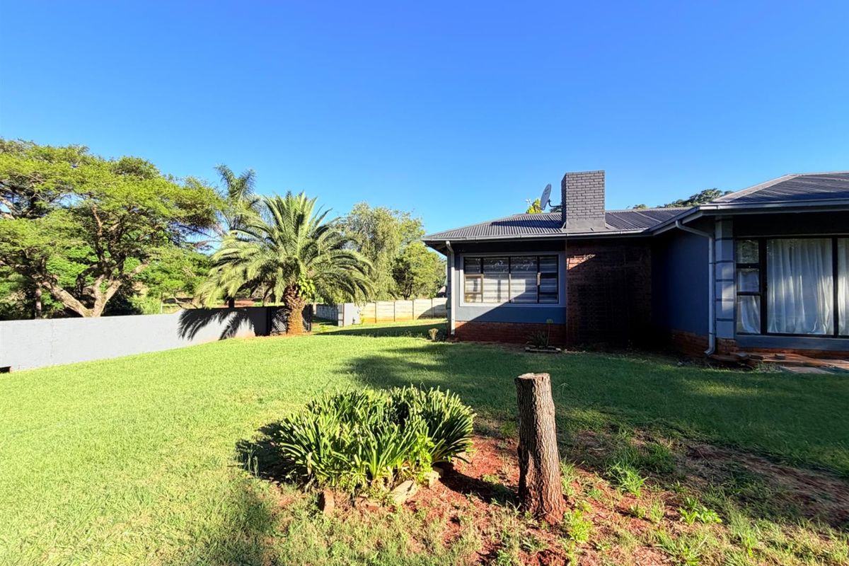 House For Sale in Signal Hill, Newcastle, KwaZulu Natal - Photo 3