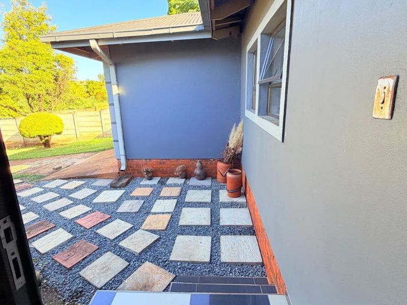 House For Sale in Signal Hill, Newcastle, KwaZulu Natal - Photo 7