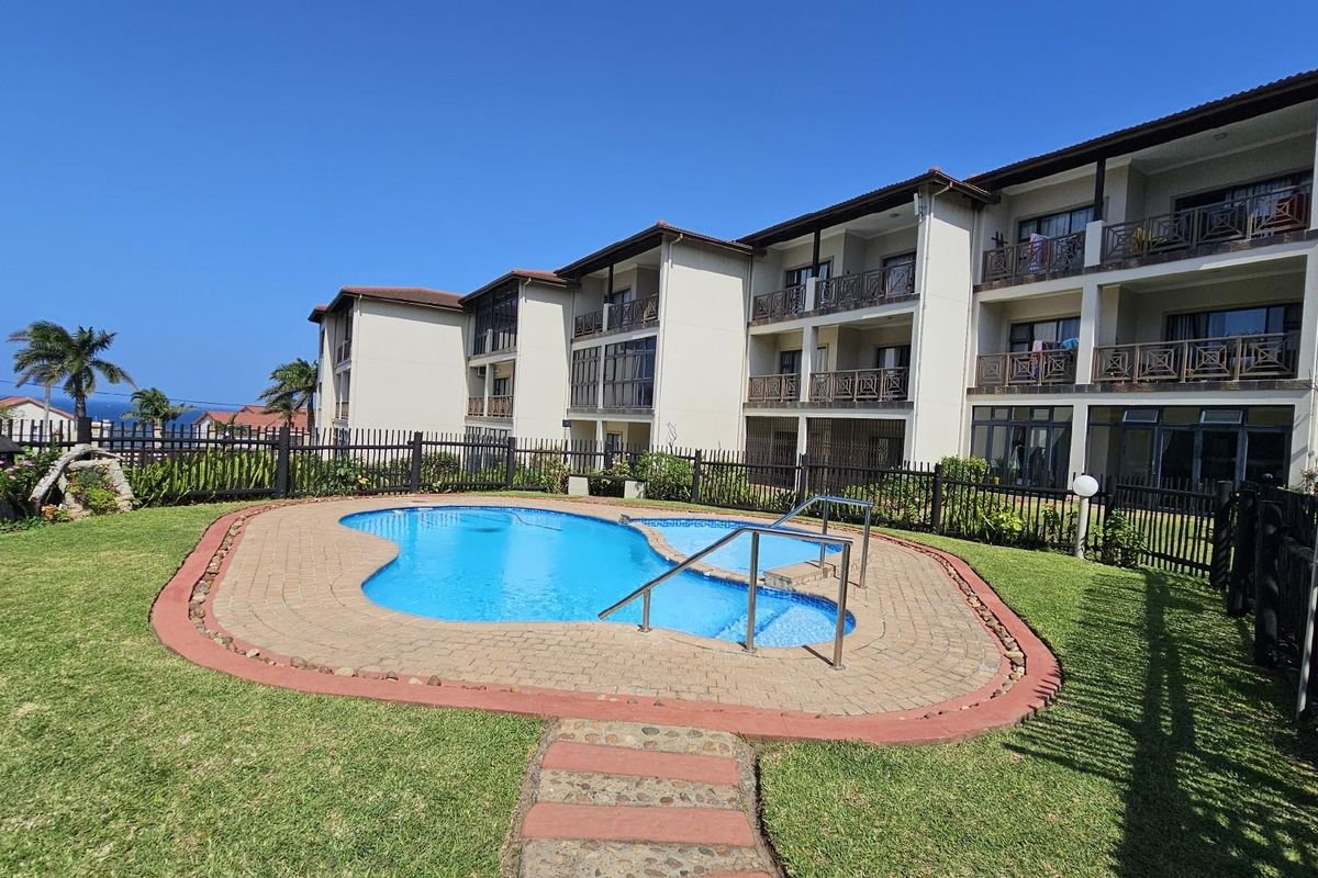 Spectacular 3 bedroom, 2 bathroom Apartment with Panoramic Sea views in Uvongo Beach - Photo 2