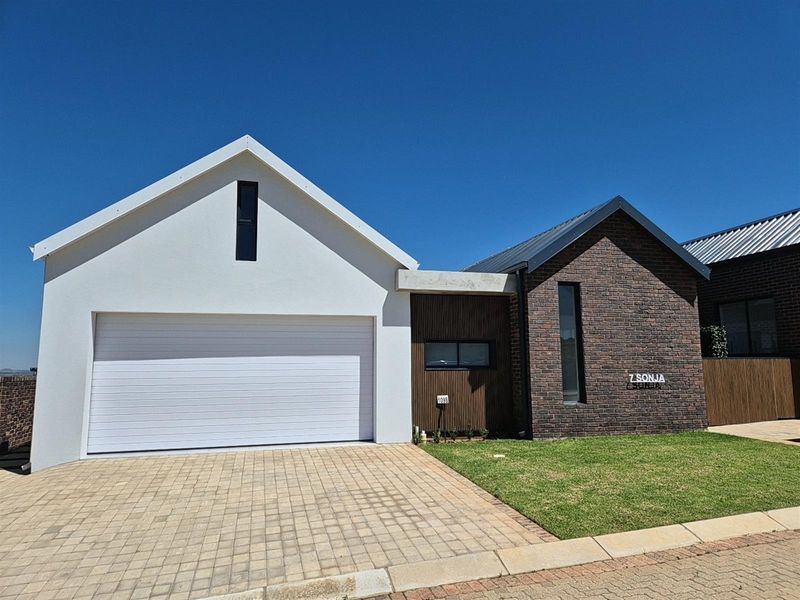 Modern Eco-Smart 3-Bedroom Home for Sale in Helderzicht Eco Estate, Potchefstroom, North West - Photo 2