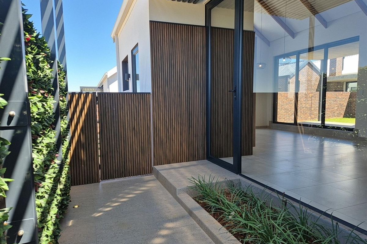 Modern Eco-Smart 3-Bedroom Home for Sale in Helderzicht Eco Estate, Potchefstroom, North West - Photo 4