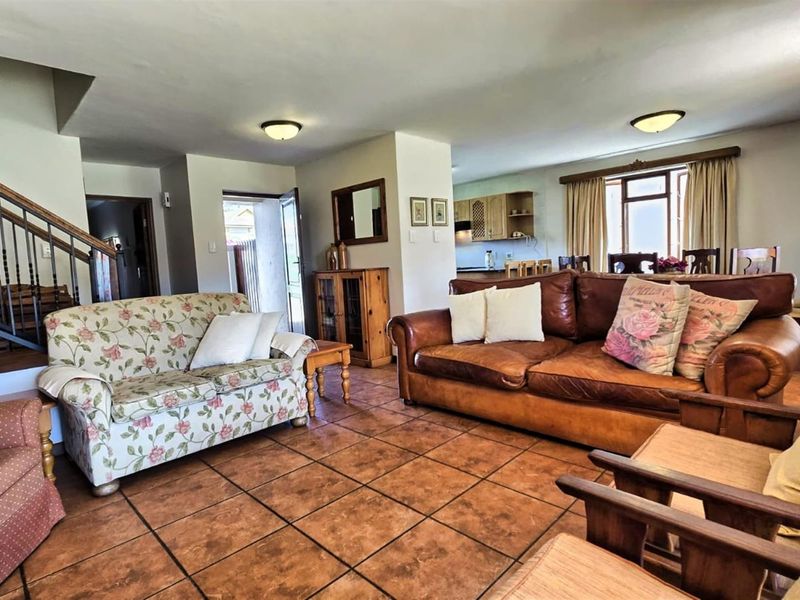Invest or Move In, 3-Bed Townhouse in Mossel Bay! - Photo 4
