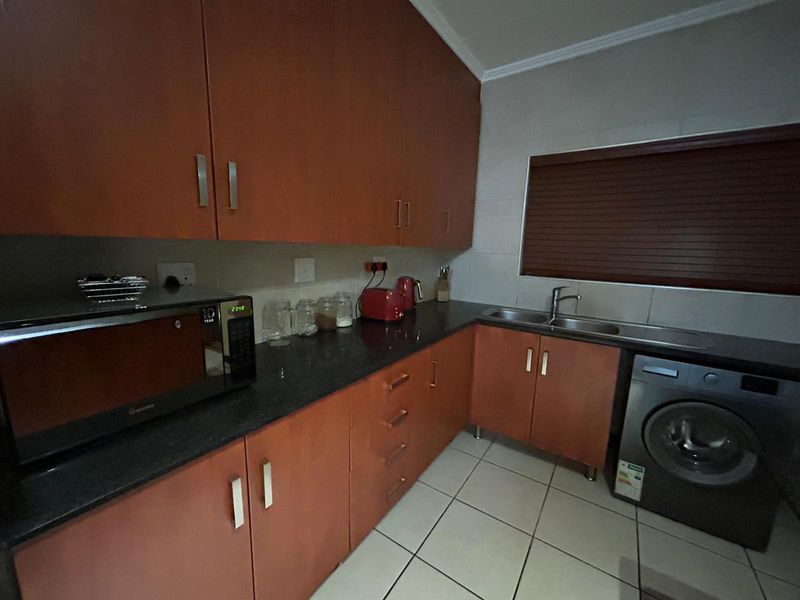 Apartment For Sale in Sunninghill, Sandton - Photo 3