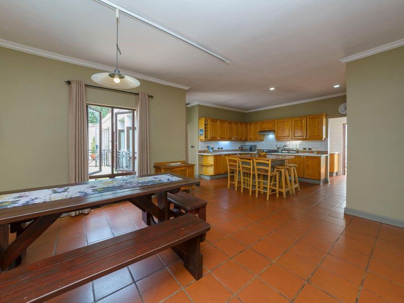 House For Sale in Waterkloof, Pretoria - Photo 5