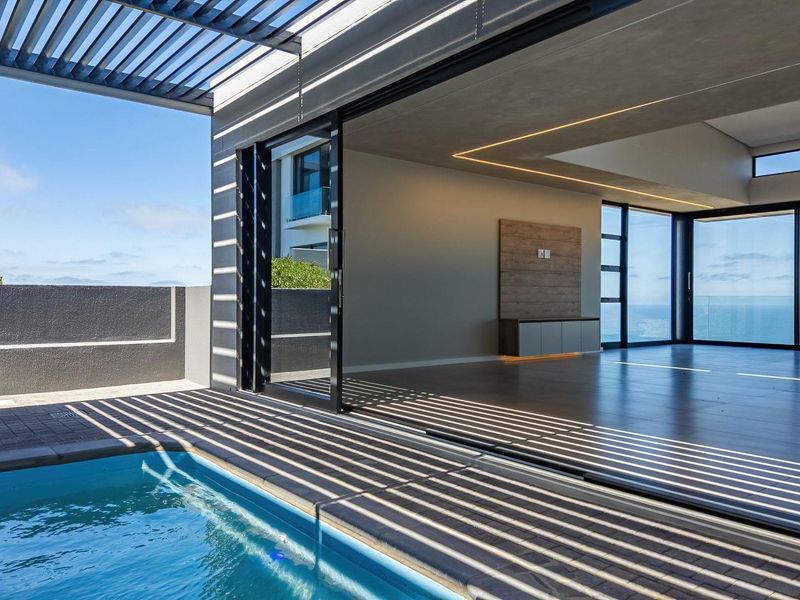 Coastal Contemporary 3-Bed Family Home with Sea Views! - Photo 2