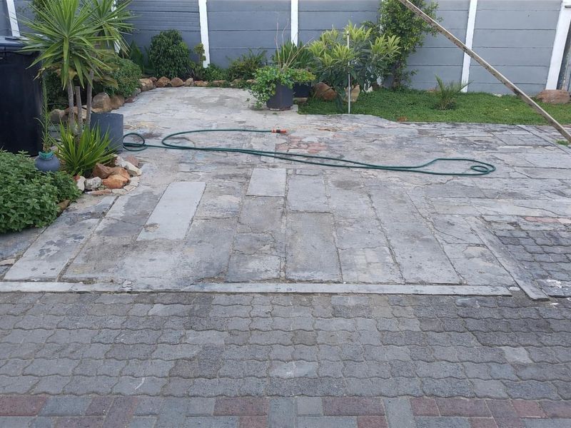 Two Bedroom Home with Separate Two Bedroom Flatlet in Steenberg - Photo 5