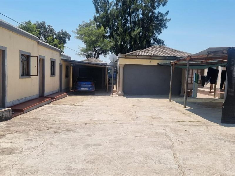 Apartment Block For Sale in Thulamahashe, Bushbuckridge - Photo 2