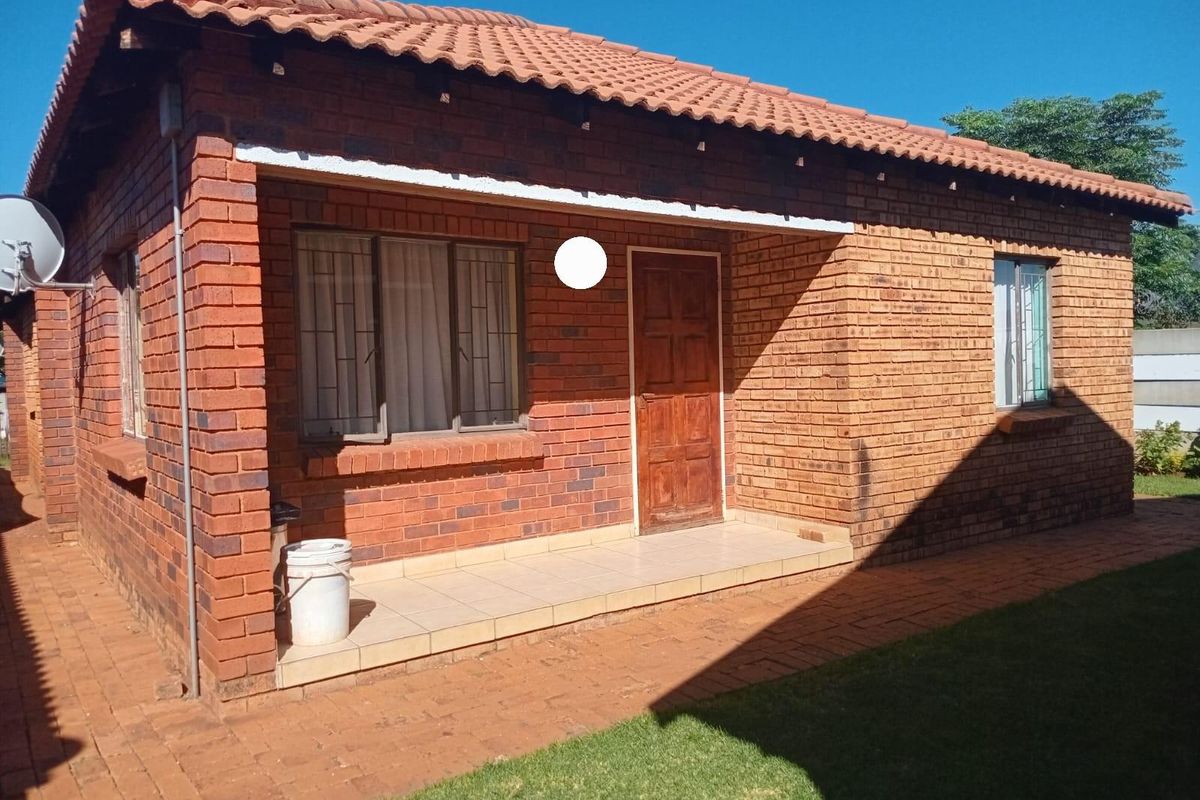 House To Rent in Protea Glen, Soweto - Photo 3