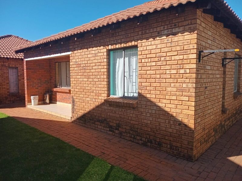 House To Rent in Protea Glen, Soweto - Photo 4