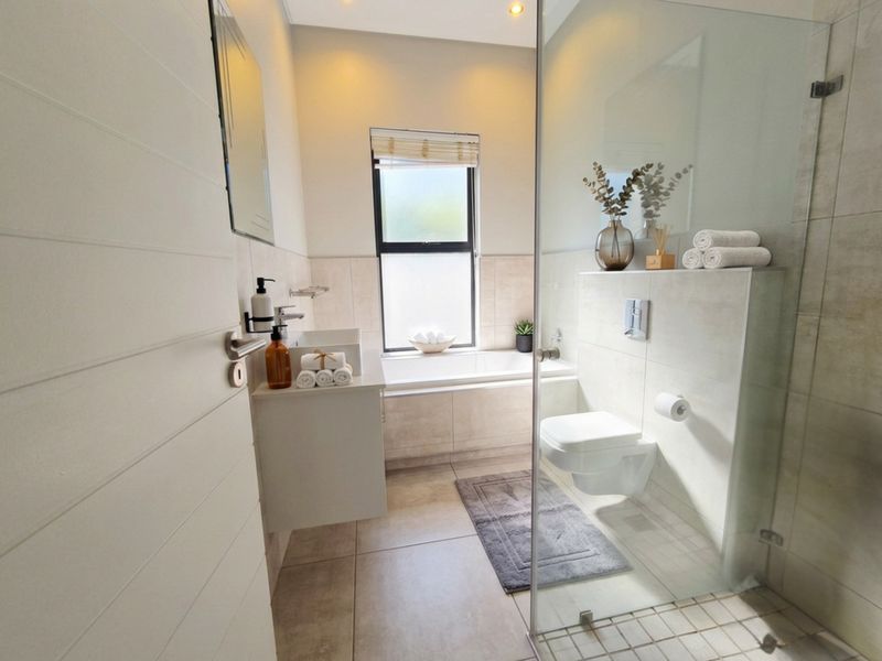 HOUSE FOR SALE SITARI, SOMERSET WEST | 4 BEDROOM | 2.5 BATHROOM - Photo 10